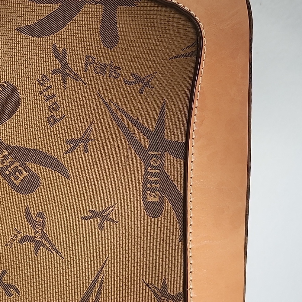 LeTour Eiffel Vintage Elegant Tan and Brown Shoulder Bag - Picture 15 of 16